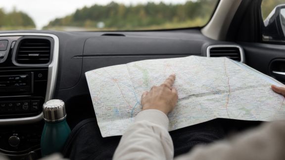 Réussir son road trip : planifier son itinéraire économique étape par étape