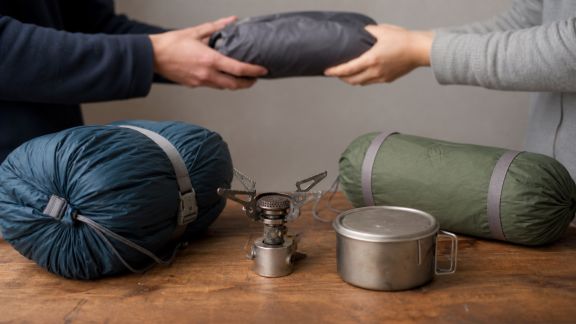 Astuce : échanger son matériel de camping pour voyager léger et pas cher