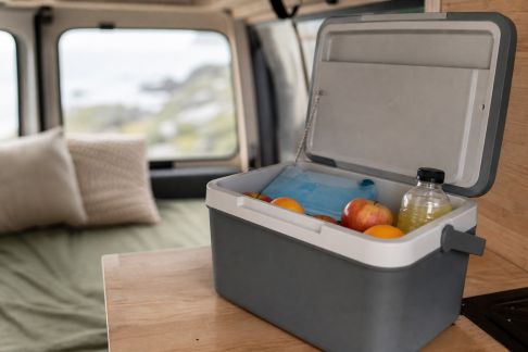 Comment conserver ses aliments au frais pendant un road trip en van